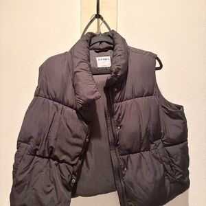Old Navy Black Puffer Vest